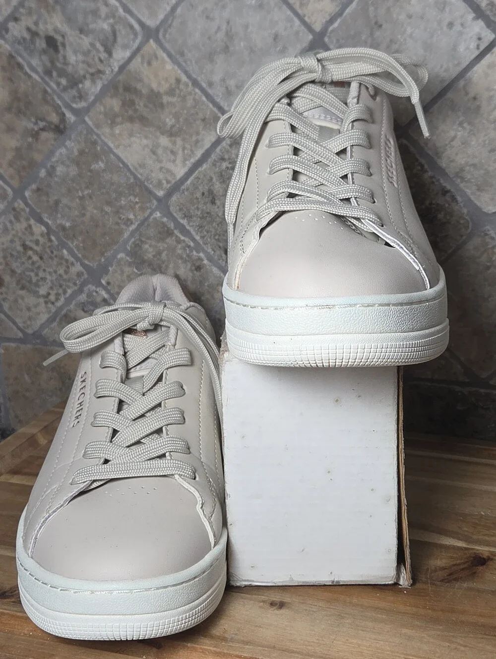 Skechers Street Women's Uno Court - Courted Air Natural Sneakers 177700 Size 9 M
